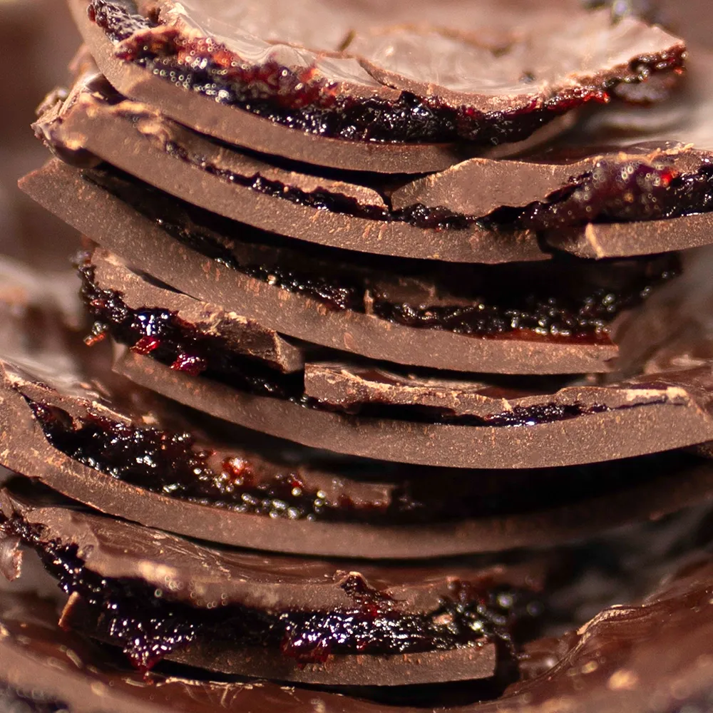 Fabrizi Family Uovo Cioccolato Fondente e Visciola 350 g